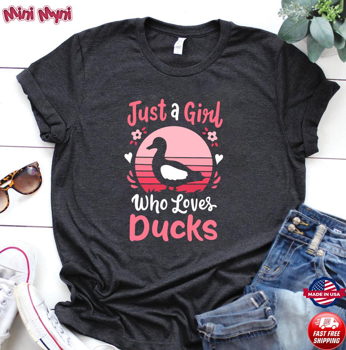 Official Just A Girl Who Loves Ducks Retro Sunset Shirt Hoodie 