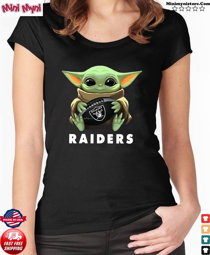 Baby Yoda Hug Oakland Raiders Shirt